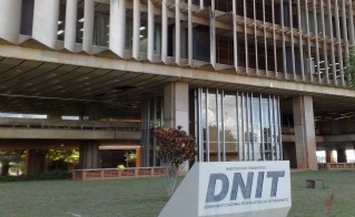 Delta ganhou R$ 182 milhões do Dnit em 18 obras paradas