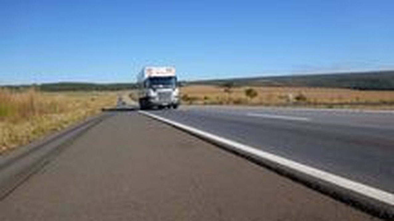 Governo firma contratos de concessão da BR-040 e da BR-163
