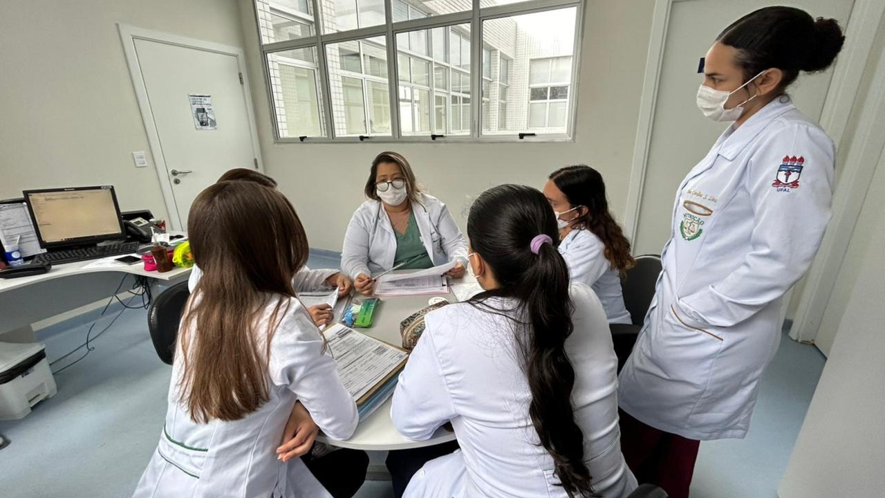 Nutricionista se recupera de Covid no Hospital Metropolitano e se torna servidora da unidade
