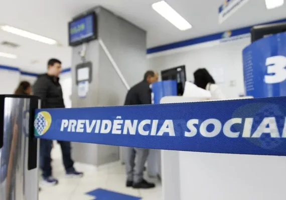 INSS inicia pagamento antecipado do 13º salário nesta quinta-feira (24); veja calendário completo