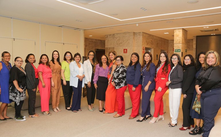 Secretaria da Mulher participa de reunião da Câmara Temática de Políticas Públicas para Mulheres do Consórcio Nordeste