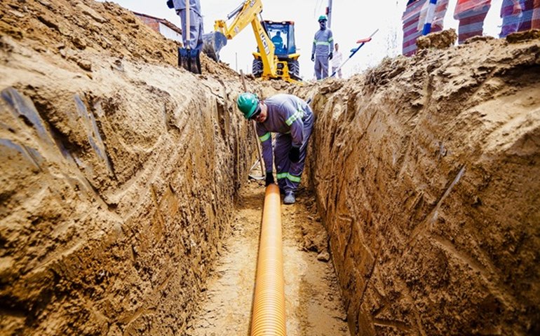 Obras de esgoto avançam em Palmeira dos Índios e mais cinco cidades