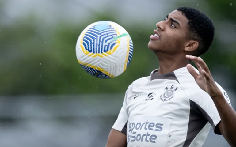 Corinthians: parte da venda de Denner vai a agente que cobra R$ 78 milhões