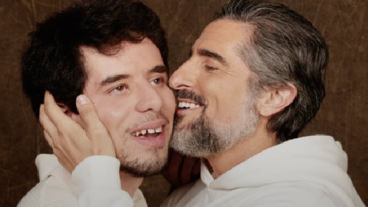 Marcos Mion comemora os 18 anos do filho mais velho, Romeu