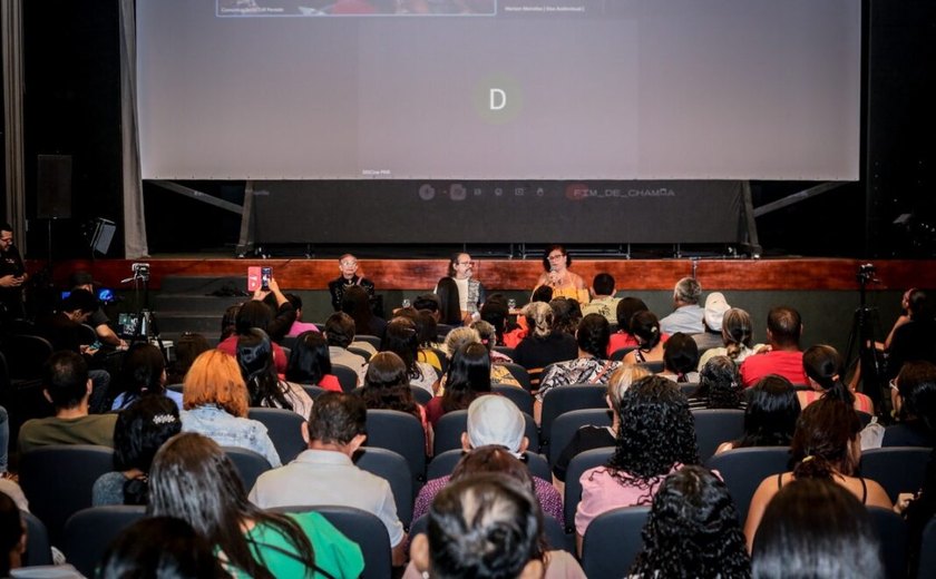 Conexão Cinema lota Cine Penedo e promove debate sobre filmes