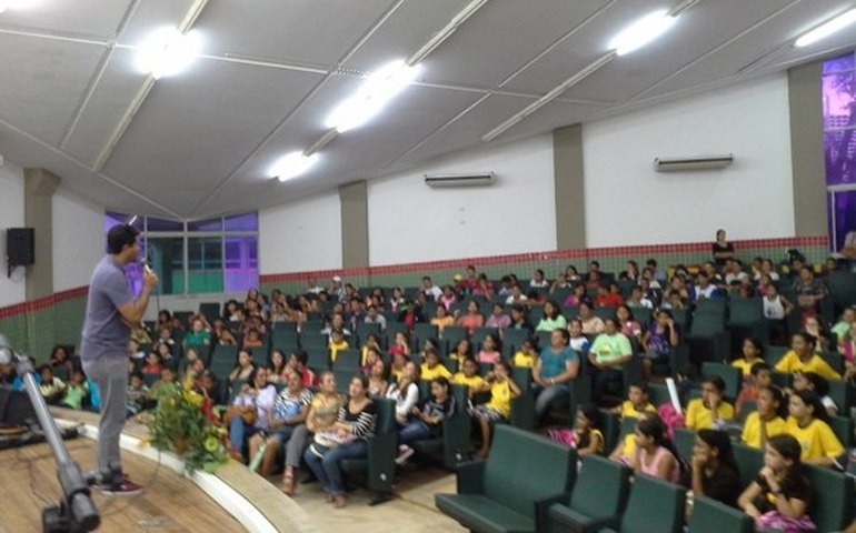 Técnicos de Palmeira dos Índios recebem treinamento em prevenção às drogas