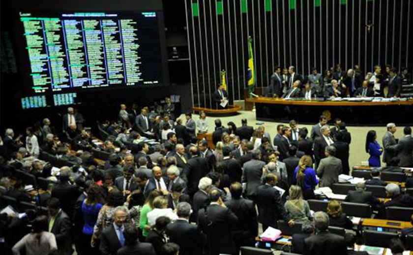 Câmara conclui votação de projeto que altera legislação eleitoral