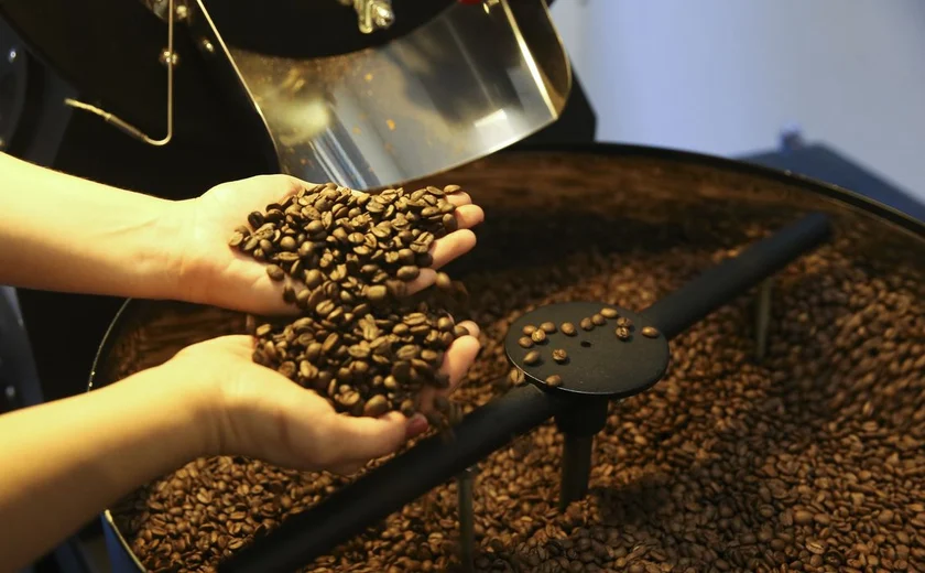 Brasil exporta 46 milhões de sacas de café, atingindo recorde em 2024