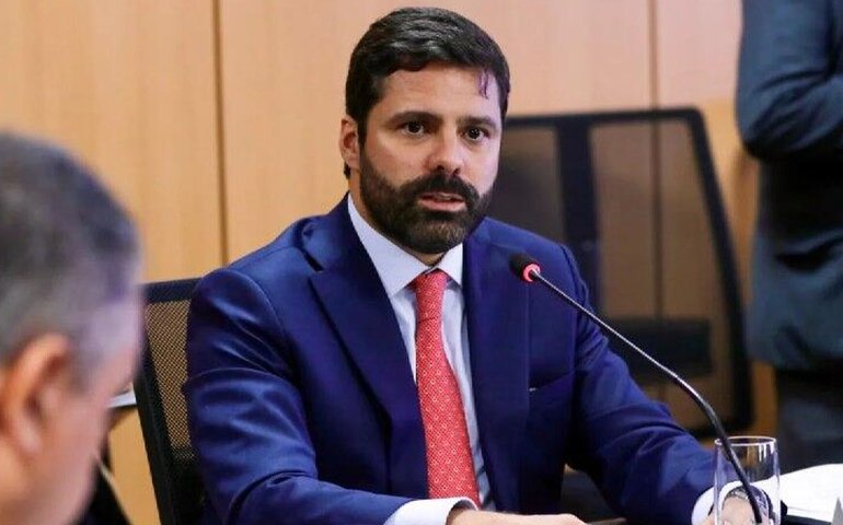 Quem é Manoel Carlos, ministro interino da Justiça