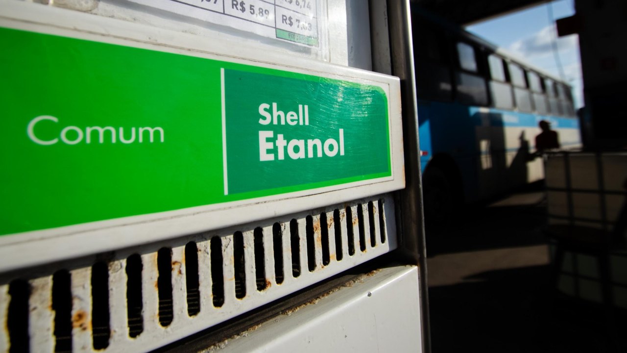 Etanol cai 8,76% em maio e junho e lidera recuo do preço dos combustíveis, aponta ValeCard