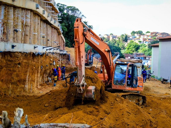 Prefeitura de Maceió executa obras no Vale do Reginaldo