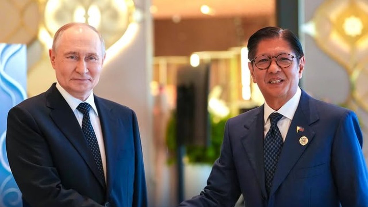 Vladimir Putin se reúne com Xi Jinping no Quirguistão na cúpula da OCX