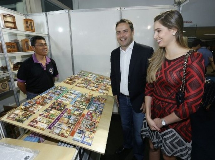 Governo e Ufal abrem VII Bienal do Livro em noite de música e poesia