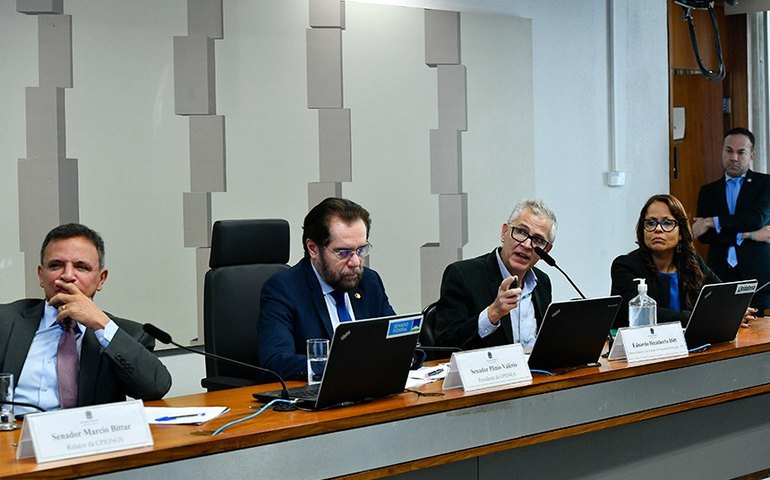 Atuação de ONG na Amazônia é questionada por senadores em CPI
