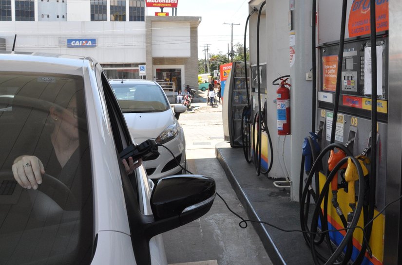 Governador sanciona lei que garante adesão de AL ao Regime Emergencial do diesel