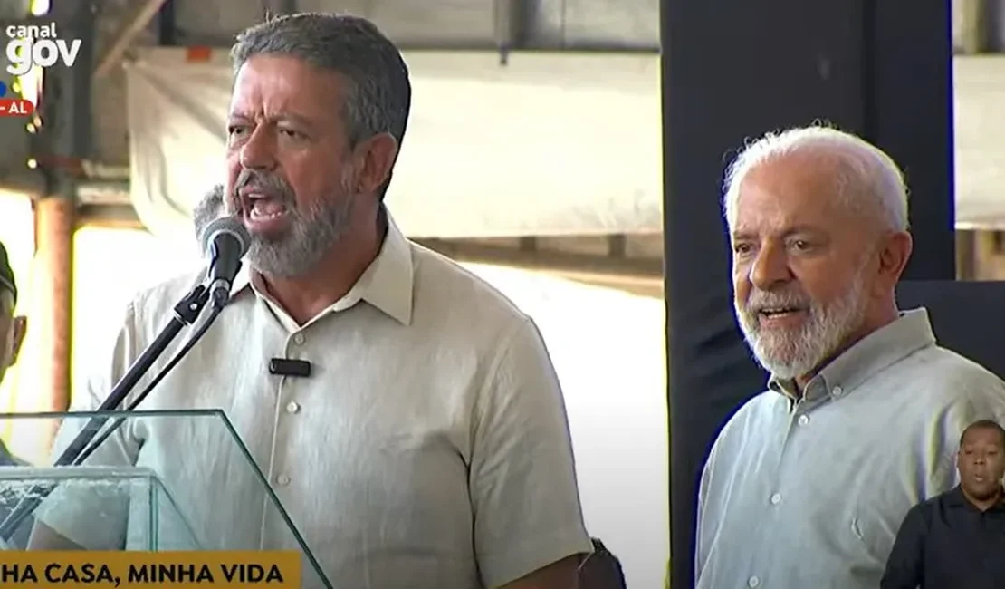 As vaias, os discursos e a “união” da classe política no Vergel em Maceió