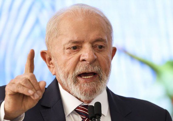 Vitória de Kamala Harris é mais segura para a democracia, diz Lula