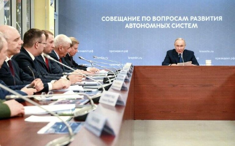 Mercado global de sistemas não tripulados é muito grande, afirma Putin