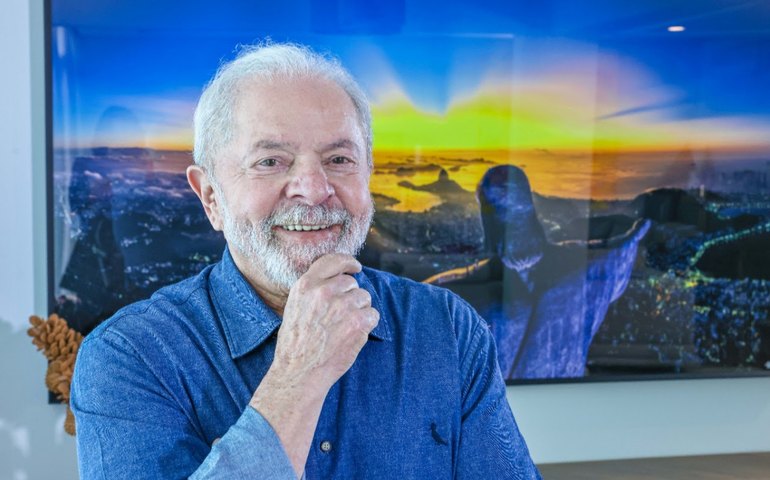 No debate, Lula mostra relação que Bolsonaro tenta esconder com Roberto Jefferson