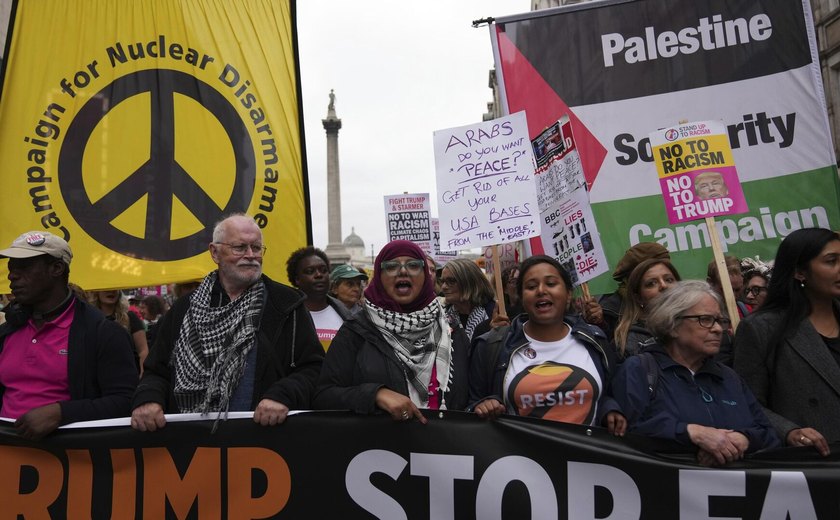 Milhares protestam em Londres contra a visita de Donald Trump (VÍDEOS)