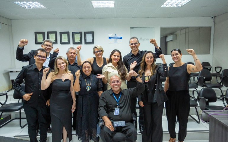 Governo divulga lista de servidores homenageados com a Medalha Silvio Vianna 2024