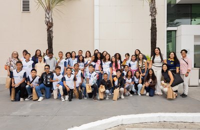 Alunos da Rede Municipal de Coruripe celebram encerramento da 2ª Gincana Missão Sustentável com ida ao cinema