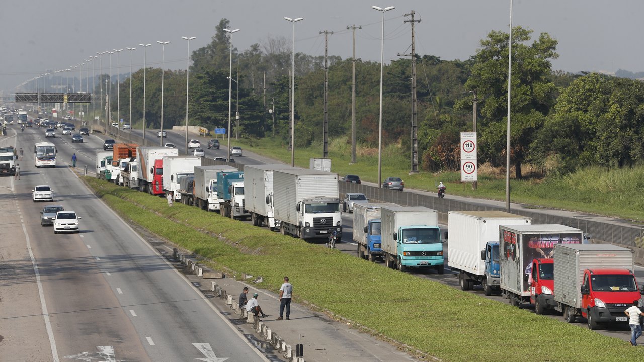 Lei garante frete mínimo no transporte de cargas; saiba o que muda