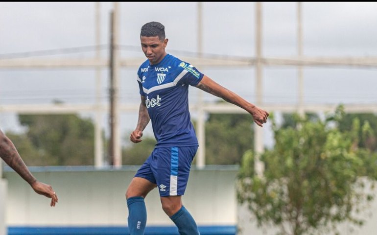 Avaí reintegra zagueiro Didi, citado em investigações sobre esquema de apostas