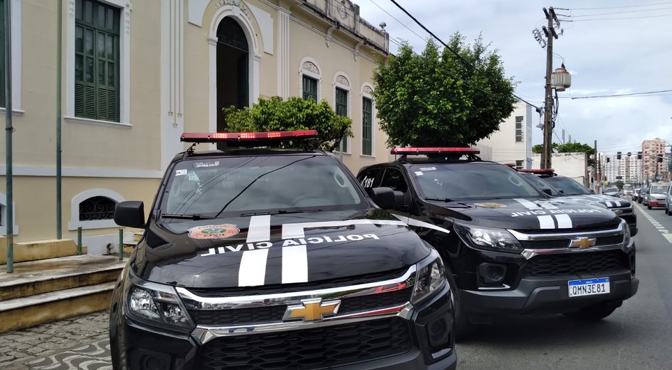 Falsa juíza é presa por aplicar golpes de emprego em quarenta vítimas na Grande Aracaju