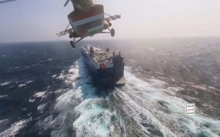 Houthis reivindicam ataque contra navio dos EUA na costa do Iêmen