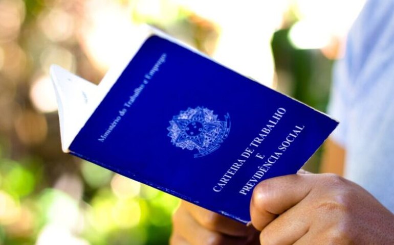 Segunda parcela do 13º será antecipada em 2024; saiba o motivo