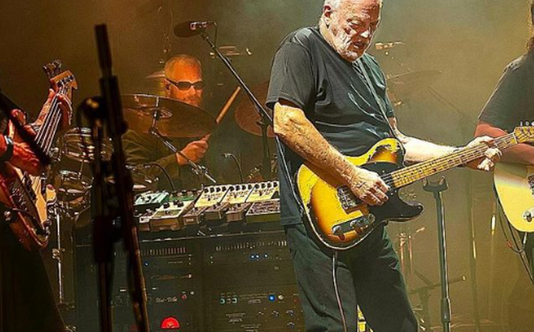 David Gilmour fala sobre chance de voltar aos palcos com Roger Waters: 'Certamente não'