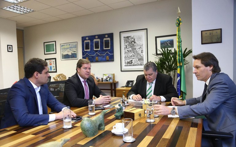 Marx destrava R$ 2,6 mi para programa que leva água para consumo no Agreste e Sertão alagoano