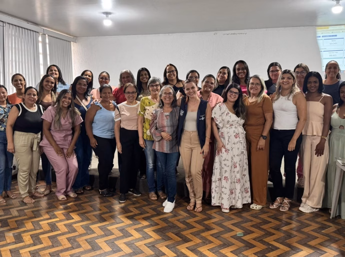 Penedo inicia planejamento para vacinação contra a dengue em adolescentes