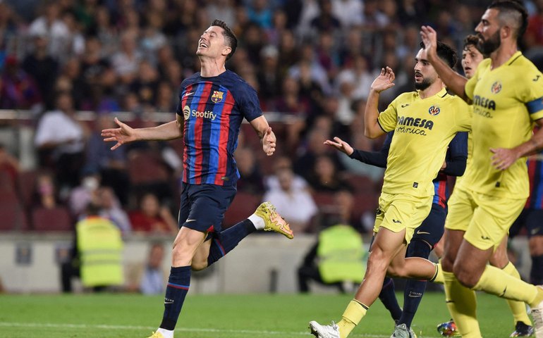Lewandowski comanda reabilitação do Barcelona com dois gols diante do Villarreal