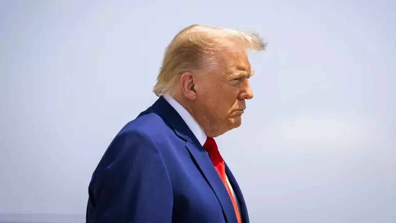 Trump diz estar perto de autorizar 'ataque massivo' ao Irã