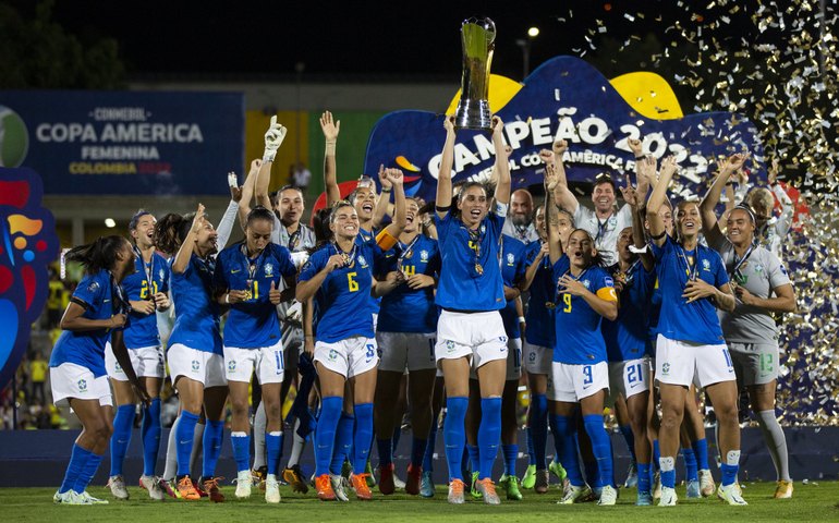 Seleção brasileira feminina bate Colômbia e conquista a Copa América pela 8ª vez