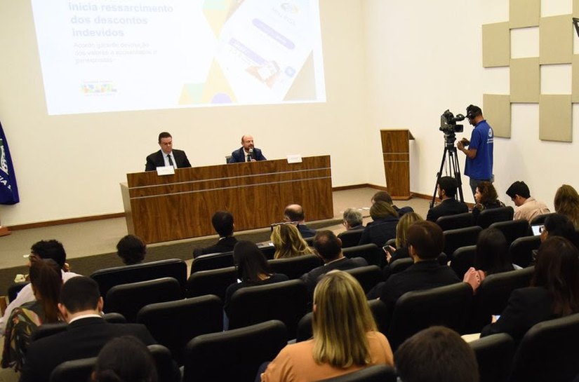 Aposentados podem aderir a acordo para devolução de descontos indevidos a partir desta sexta