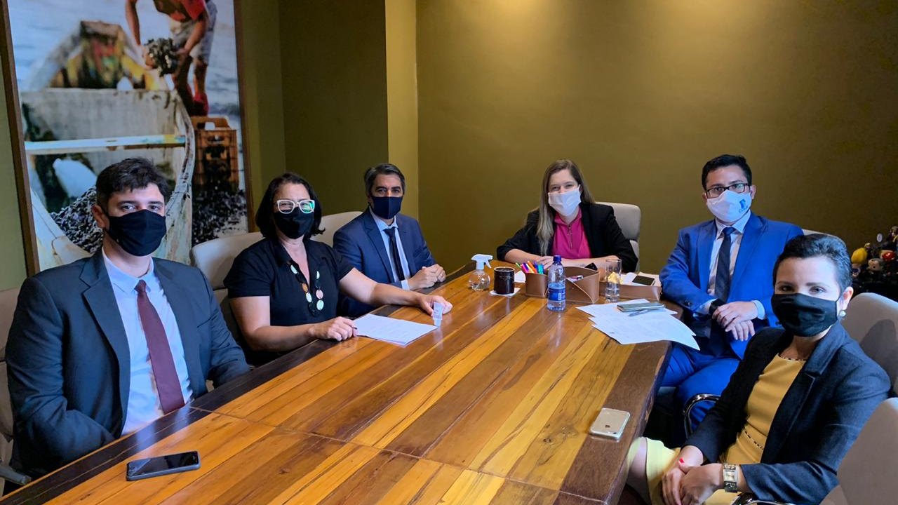 Deputada Cibele Moura faz indicação para que Estado suspenda medida que penaliza pequenos e médios empresários