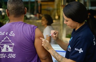 Doenças crônicas agravam infecções respiratórias em idosos, diz estudo