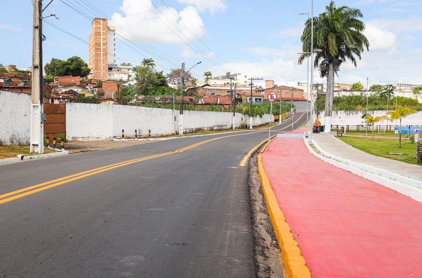 Governo de Alagoas inaugura obras de pavimentação em Palmeira dos Índios