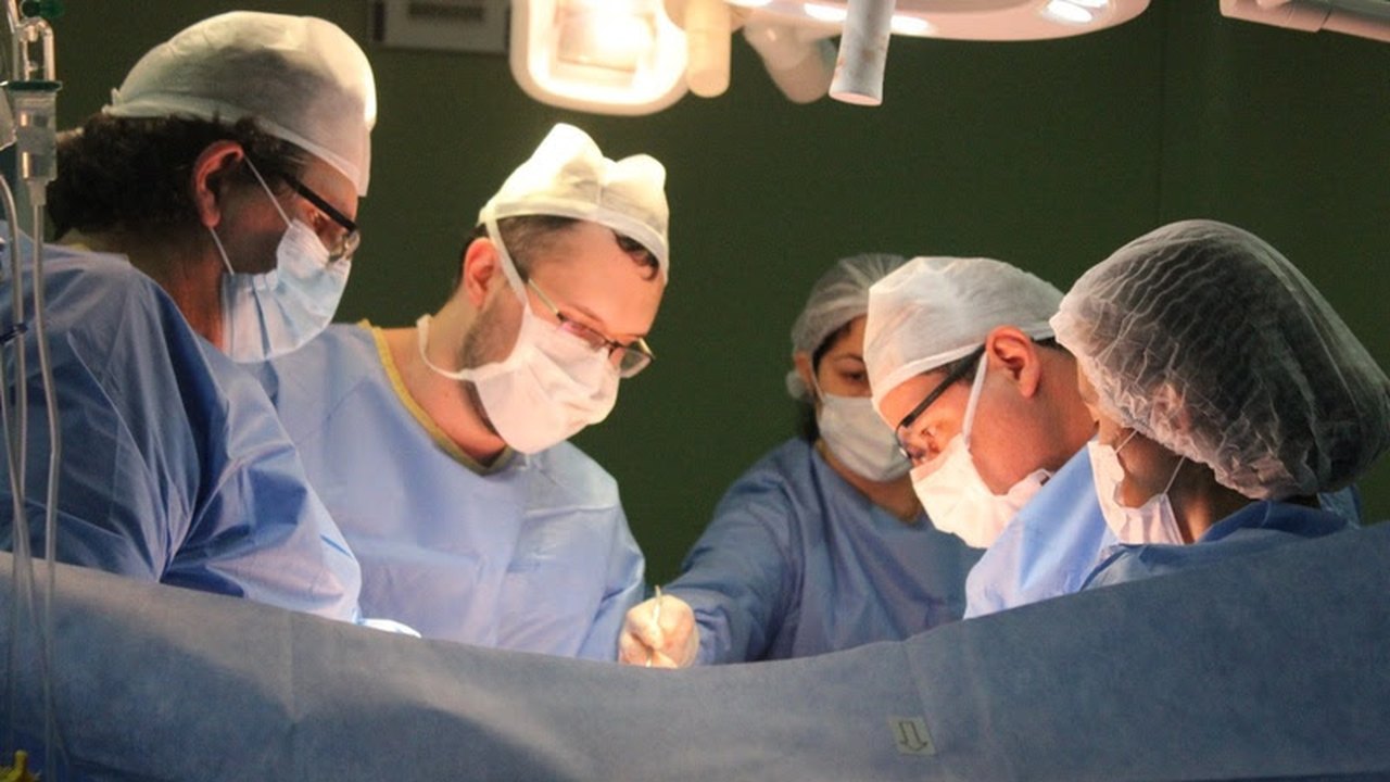 Pacientes aguardam por transplante de fígado no Paraná