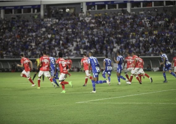 Diogo Silva brilha e CRB está na final do Alagoano