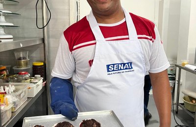 Programa Minha Chance inicia duas turmas de Confeiteiro na segunda (13), em Penedo