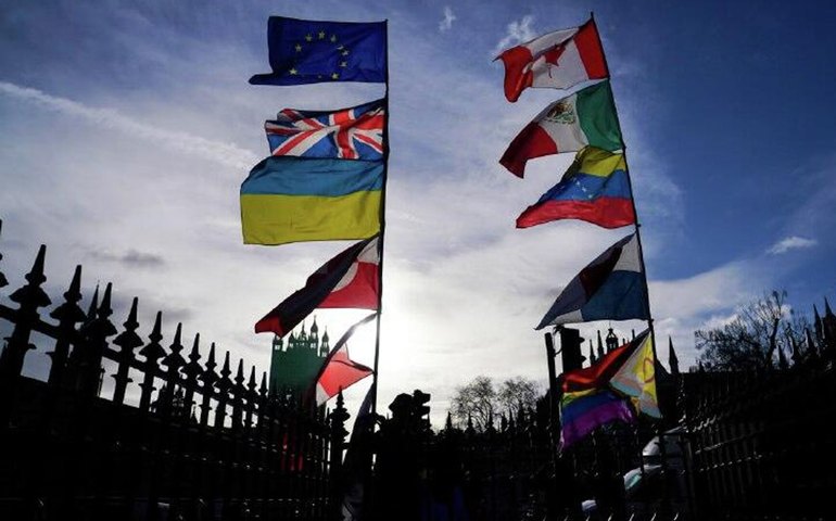 Europa se divide diante de possíveis negociações com a Rússia, diz mídia