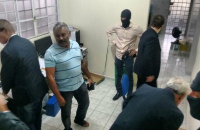 Gecoc cumpre mandados de prisão, busca e apreensão na prefeitura de Santana do Ipanema