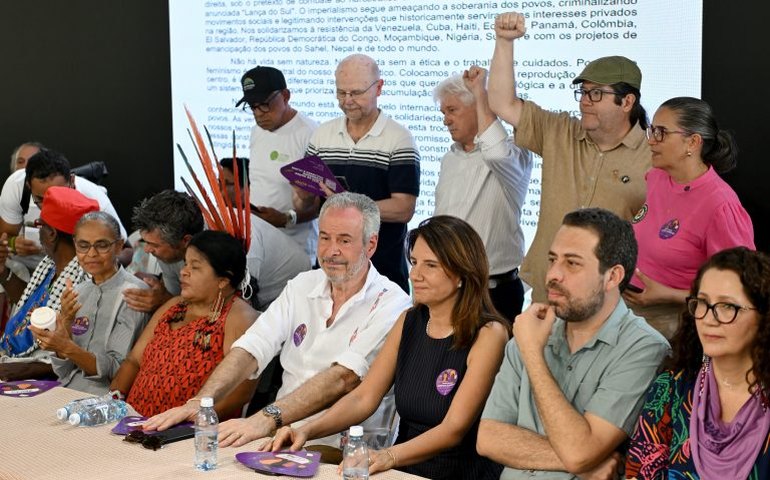Cúpula dos Povos encerra atividades em Belém com carta sobre clima entregue à ONU