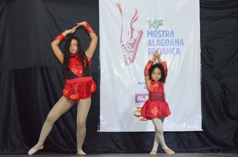 14ª Mostra Alagoana de Dança é realizada em Coruripe