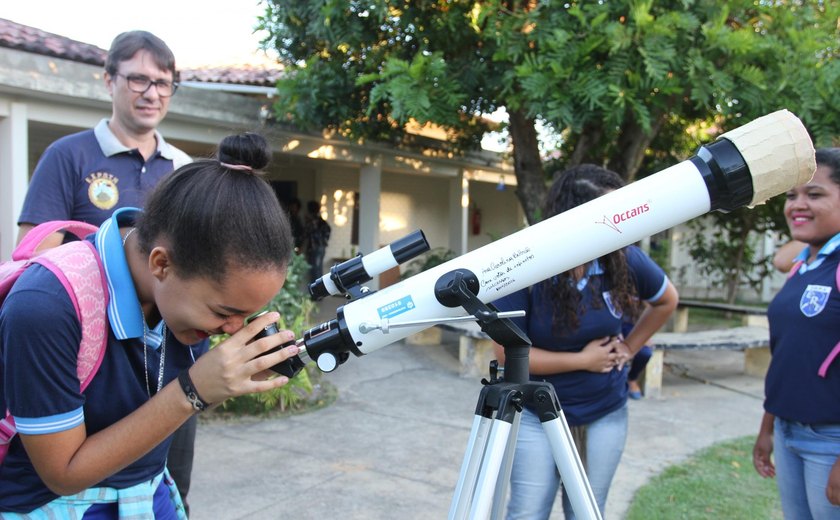 Seduc oferta curso de astronomia para professores da rede estadual