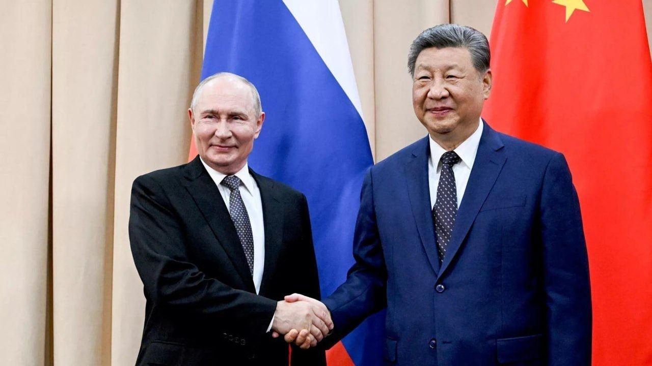Cúpula trilateral com Trump pode ser discutida na APEC, segundo Yuri Ushakov